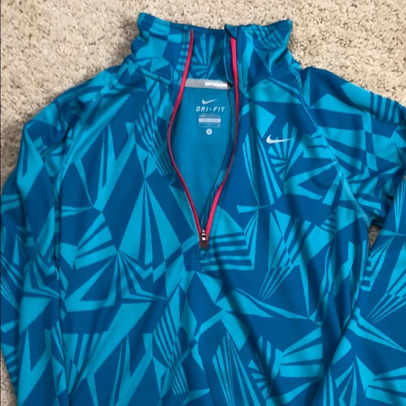 Nike pullover - Picture 3 of 3